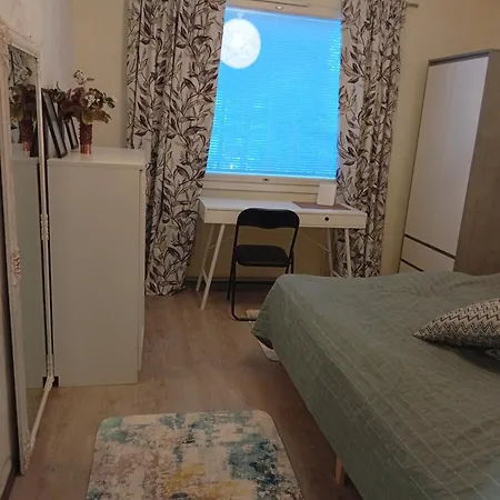 Valoisa Kaksio Rauhallisella Sijainnilla *